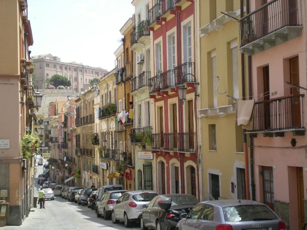 Oisife Apartments Cagliari Exterior photo